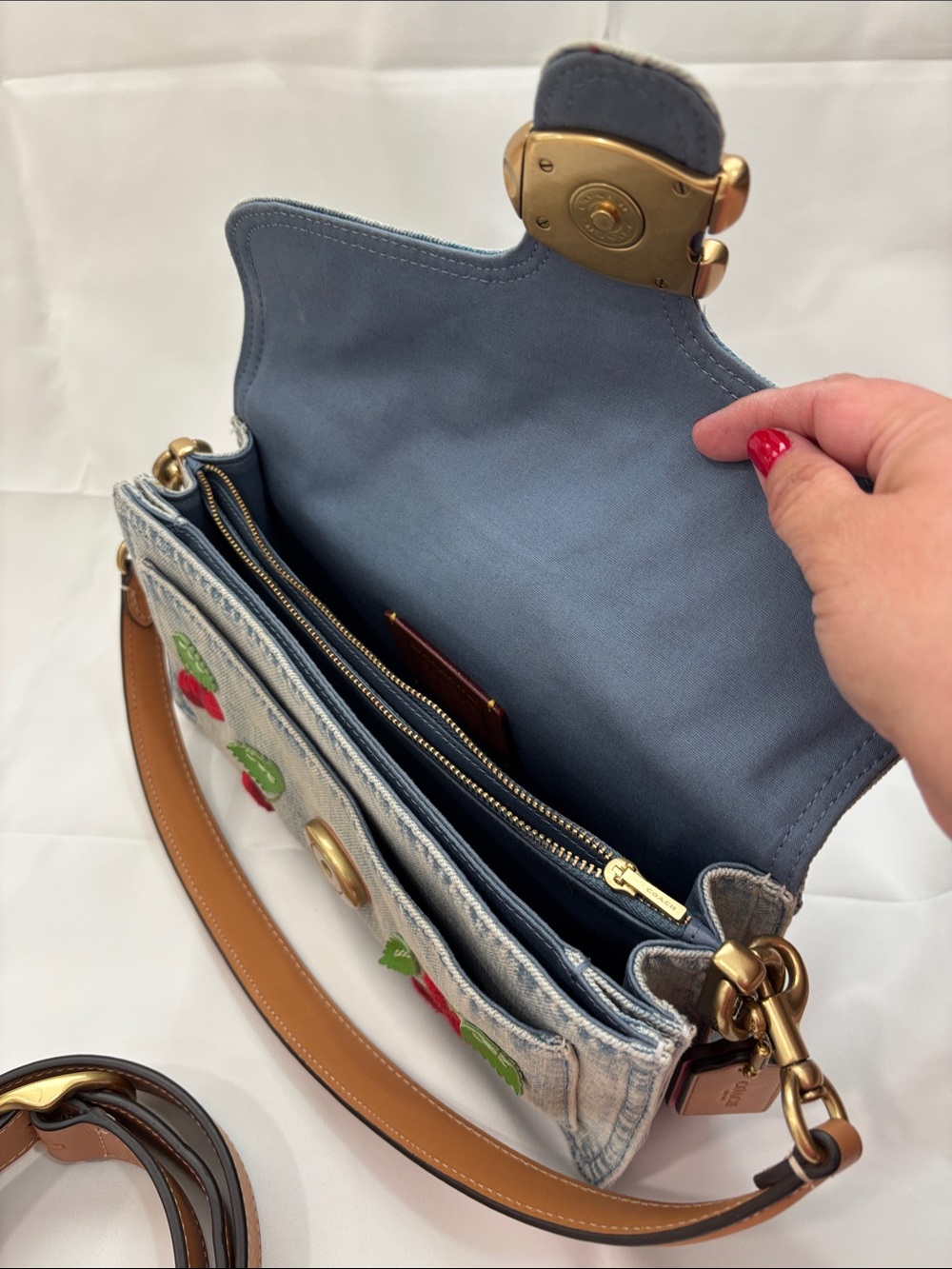 Coach Tabby Shoulder Bag 26 With Cherry Embroidery - Picture 2 of 7